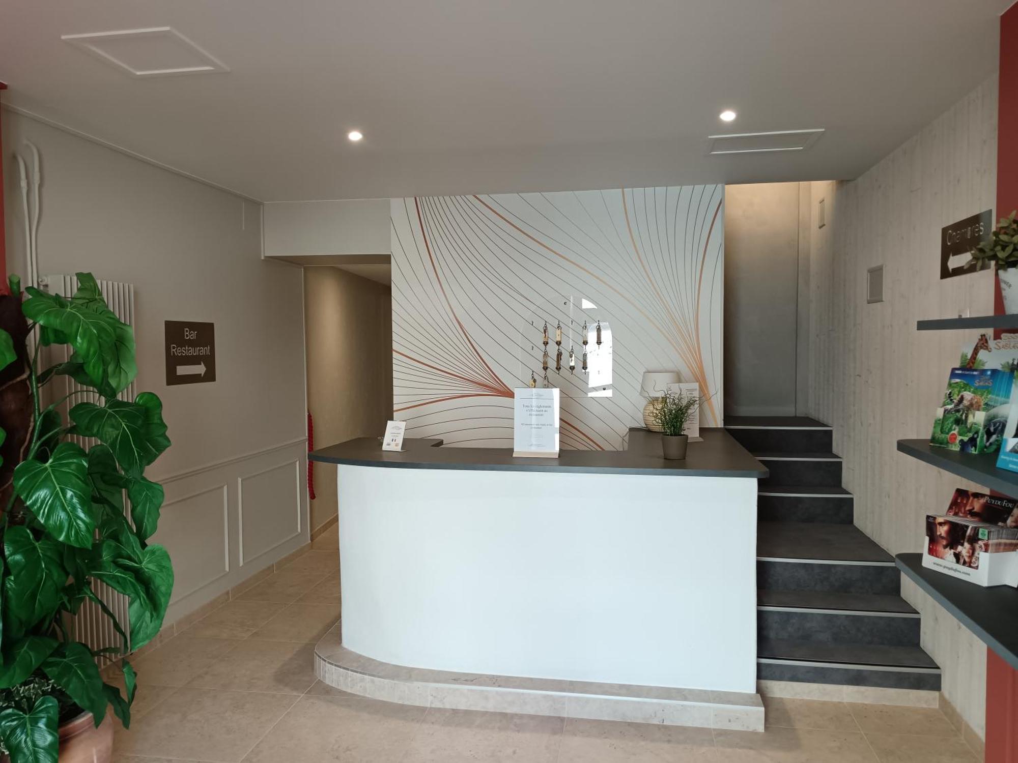 Hotel-Restaurant Les Colonnades Saint-Fulgent Екстер'єр фото